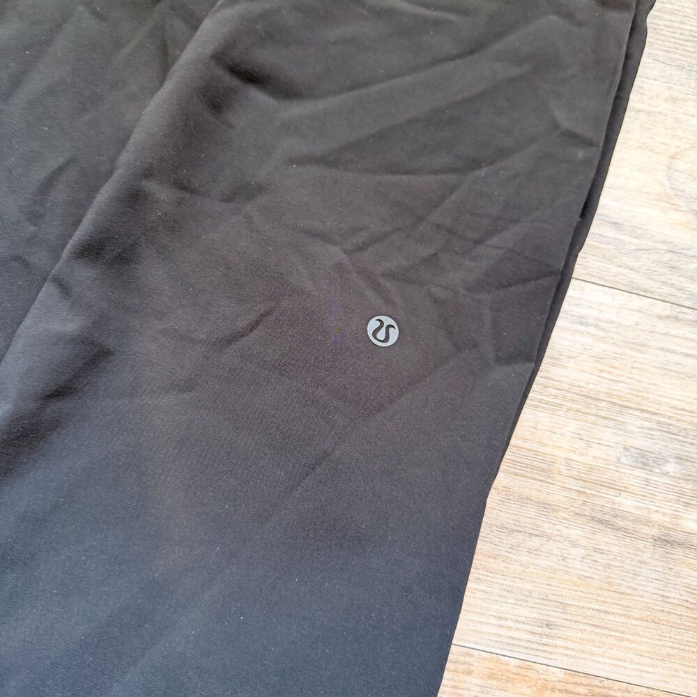 Lululemon On The Fly Pant Woven Black Size 8 26" Inseam Travel Career Athleisure - Picture 8 of 8